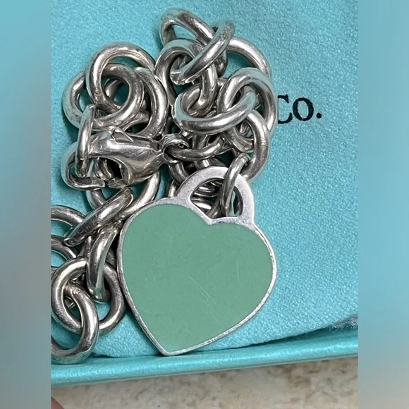 Tiffany & Co. blueish/greenish Enamel Return to Tiffany Heart Tag Bracelet - Picture 8 of 12
